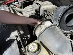 1997-2004 Ford F-150 Air Filter Replacement