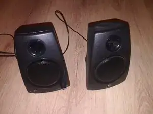 How to open Logitech Z130 speakers