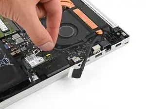 Razer Blade 15" (2020) Right Cables Repositioning