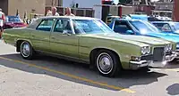 1971 Pontiac Bonneville 4-Door Sedan