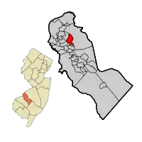 Location of Haddonfield in Camden County highlighted in red (right). Inset map: Location of Camden County in New Jersey highlighted in orange (left).