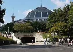 Forum des Halles and Bourse de Commerce.