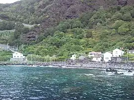 A coastal perspective of the Fajã das Almas in the parish of Manadas