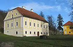 Erdödy Manor in Razvor was built around 1780s.
