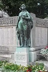 Dieppe War Memorial with one of Ernest Henri Dubois' sculptures