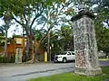 Oolite entrance columns to Country Club addition