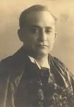 Sepia-toned portrait of Oliveira Viana looking toward the camera